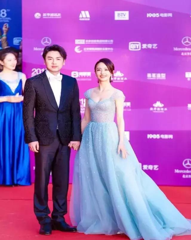 照片里的温暖——杨紫的成长印记