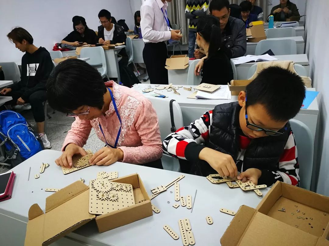 探索小鱼儿主页，一个充满创意与乐趣的数字乐园
