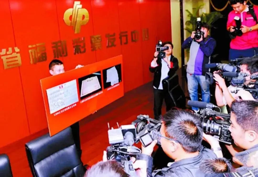 探索双色球福彩走势图，理性与幸运的交织